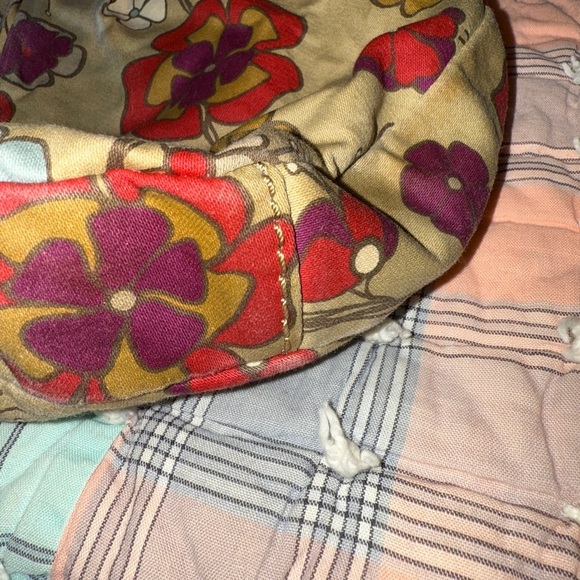 Fossil Floral Red and Cream Women's Bag. (BT 1) - Picture 9 of 13